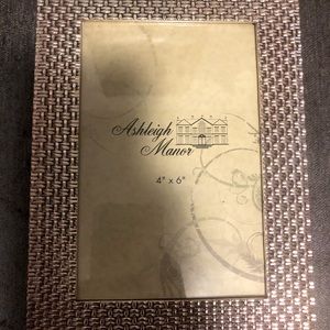 Metropolitan Museum of Art silver picture frame